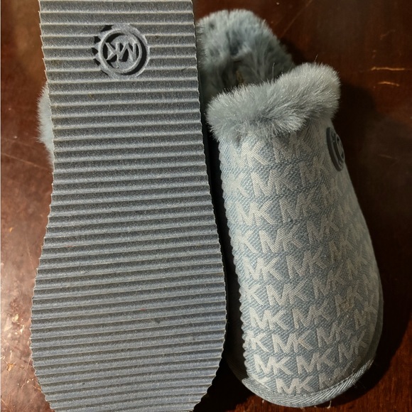 Michael Kors slippers - Picture 2 of 2